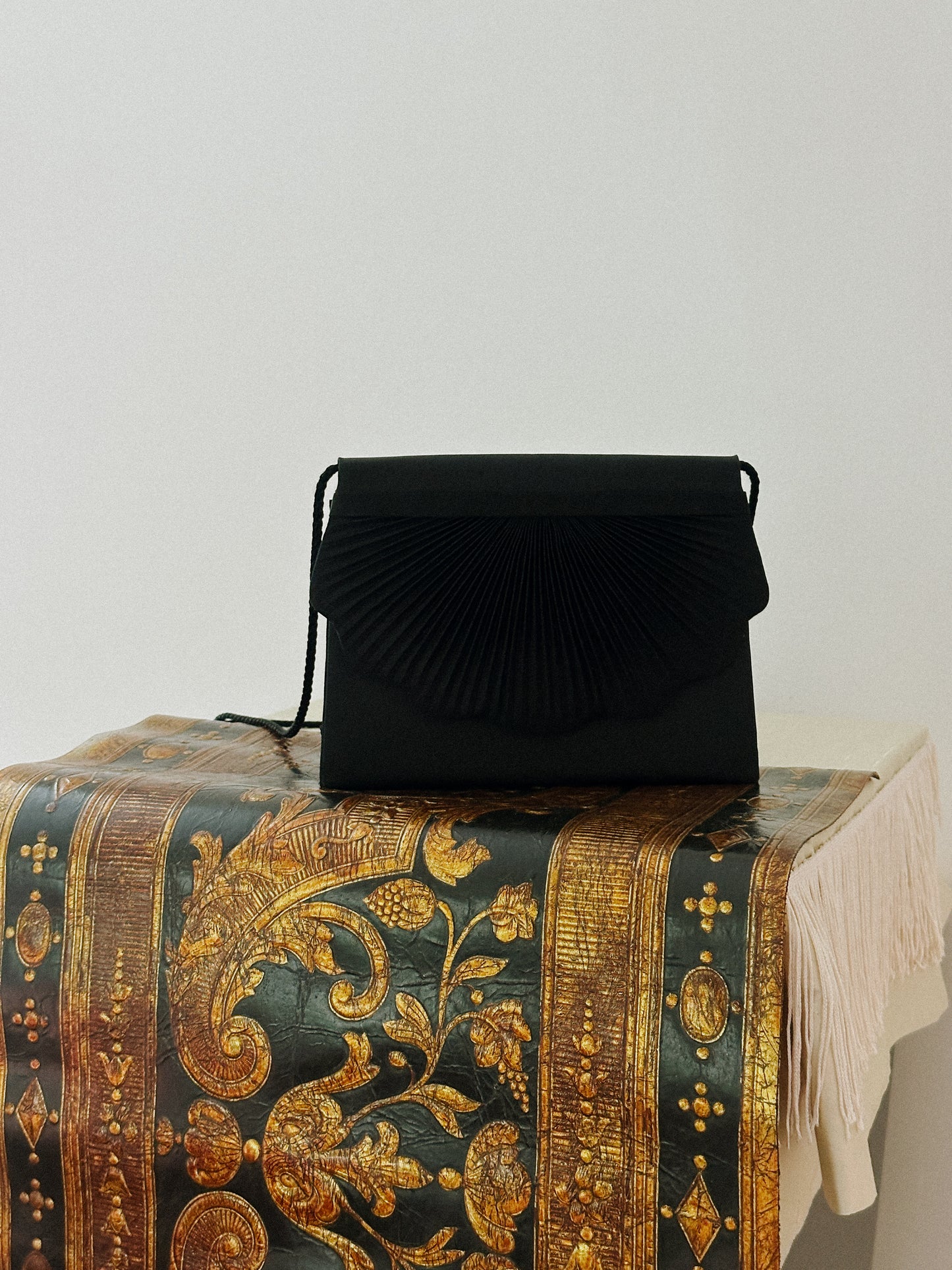 Lutson Goudleder French Gilt Leather Panel