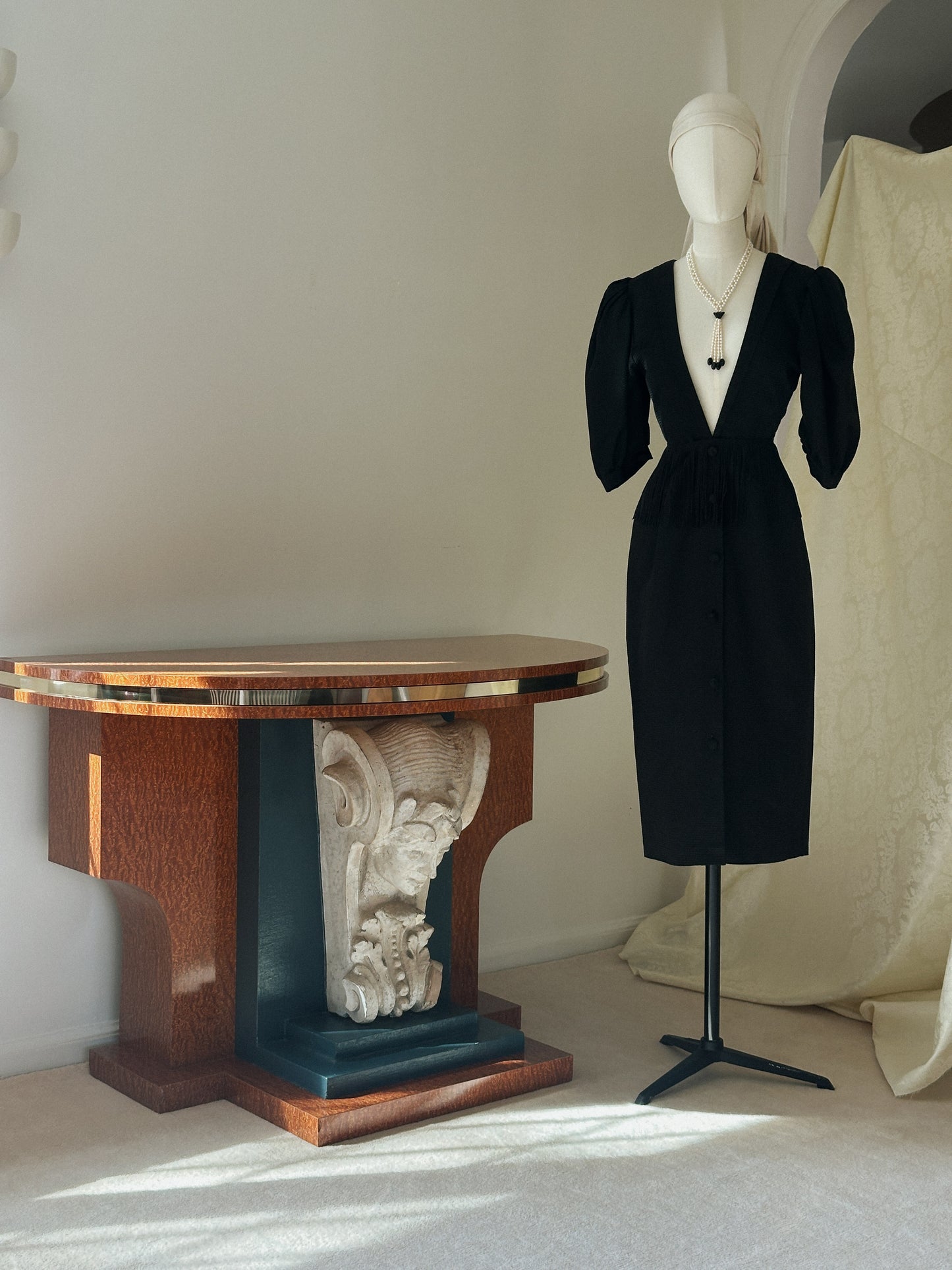 French Art Deco Burl Wood Console with Sculptural Mascaron