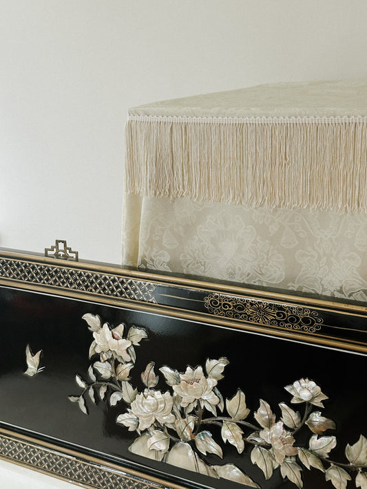 Chinoiserie Black Lacquer Mirror with Mother of Pearl Appliqué