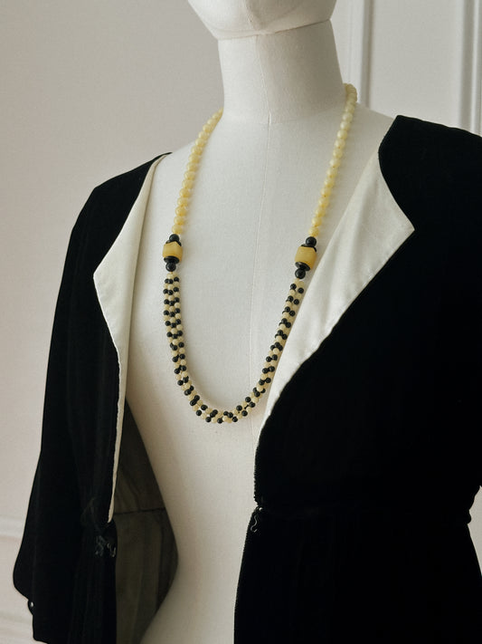 Art Deco Black and Butterscotch Glass Beaded Necklace