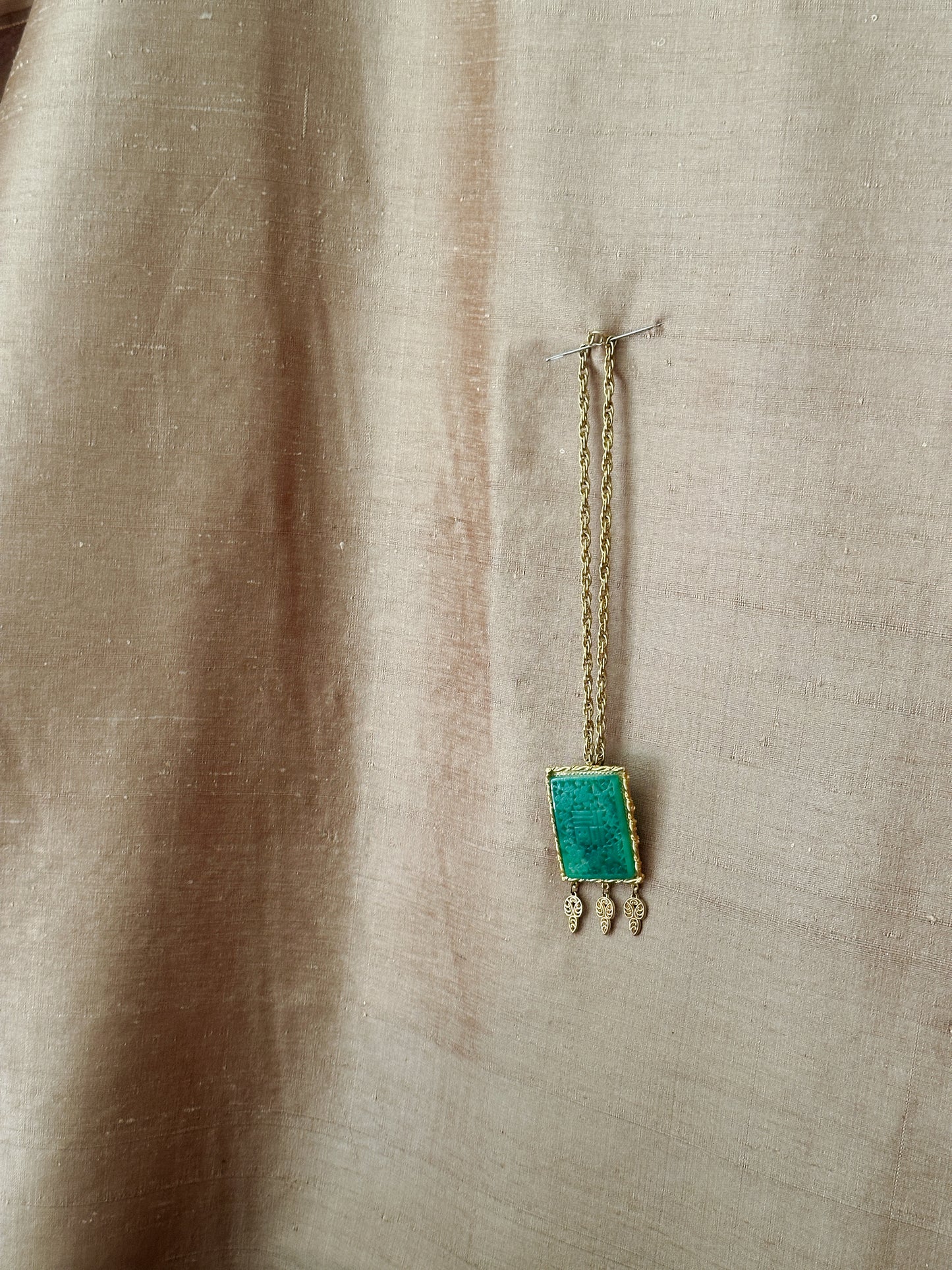 Jade Like Pendant Necklace