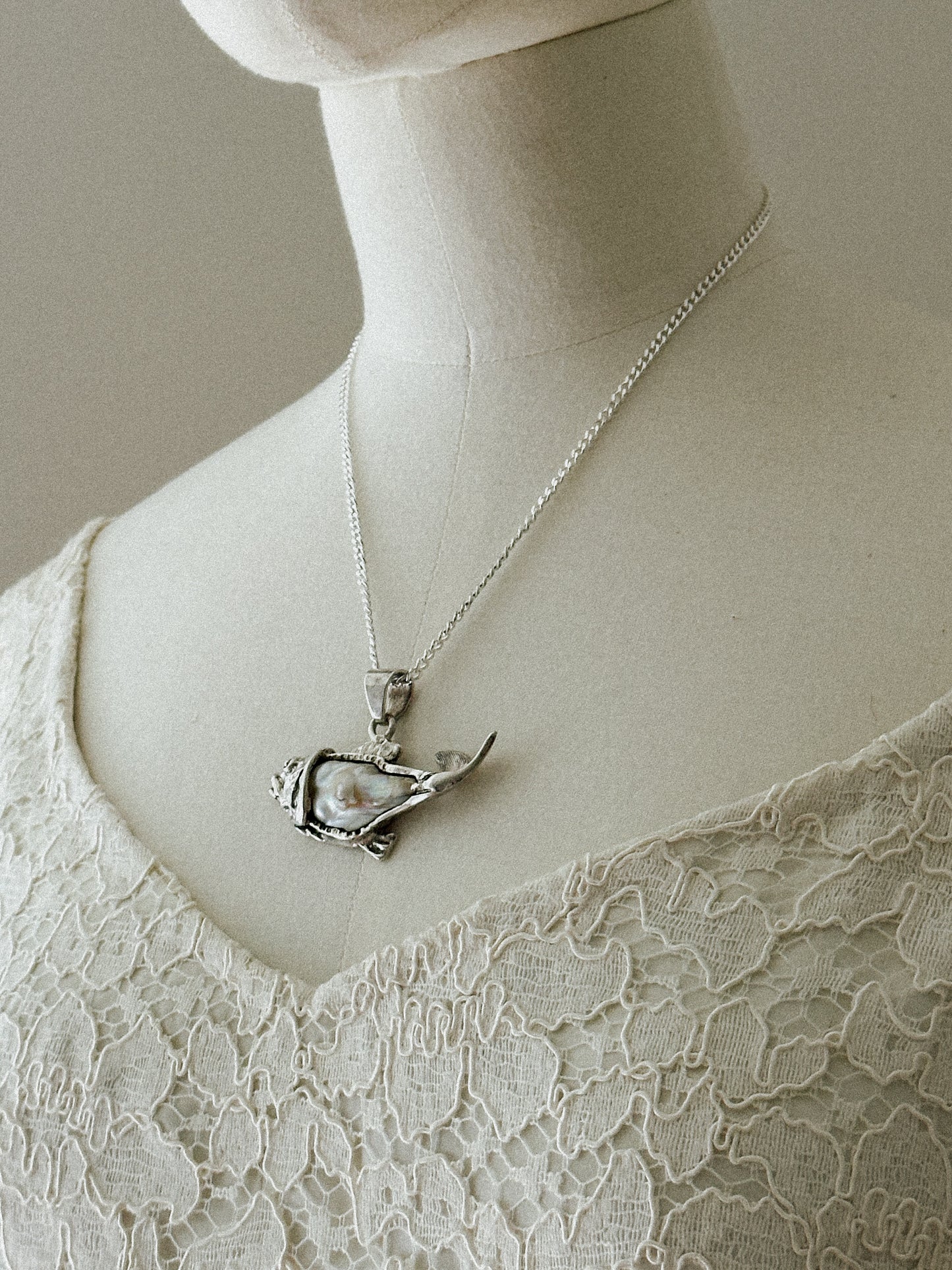Sterling/Mother of Pearl Fish Pendant Necklace 