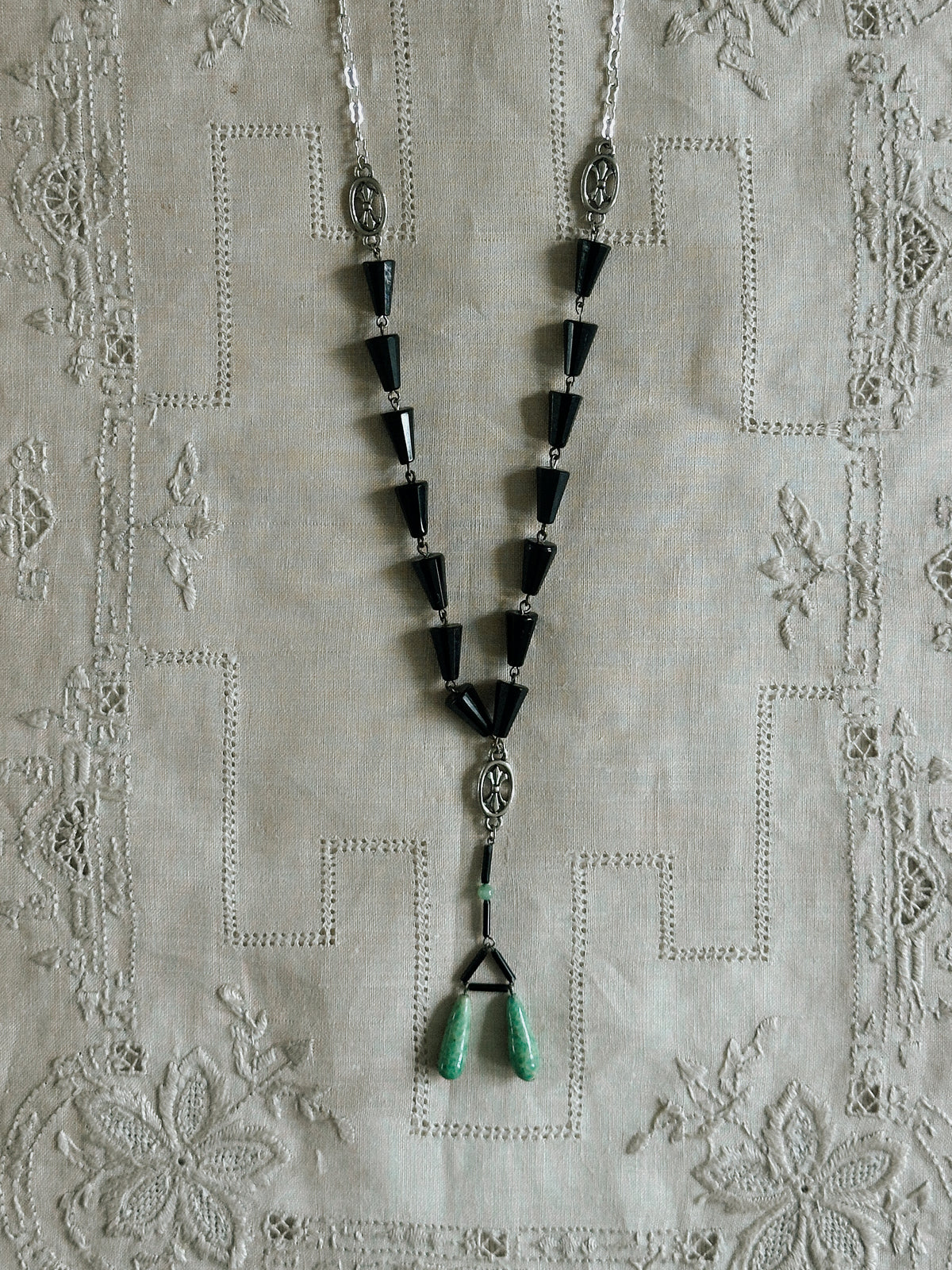 Glass Bead Pendant Necklace