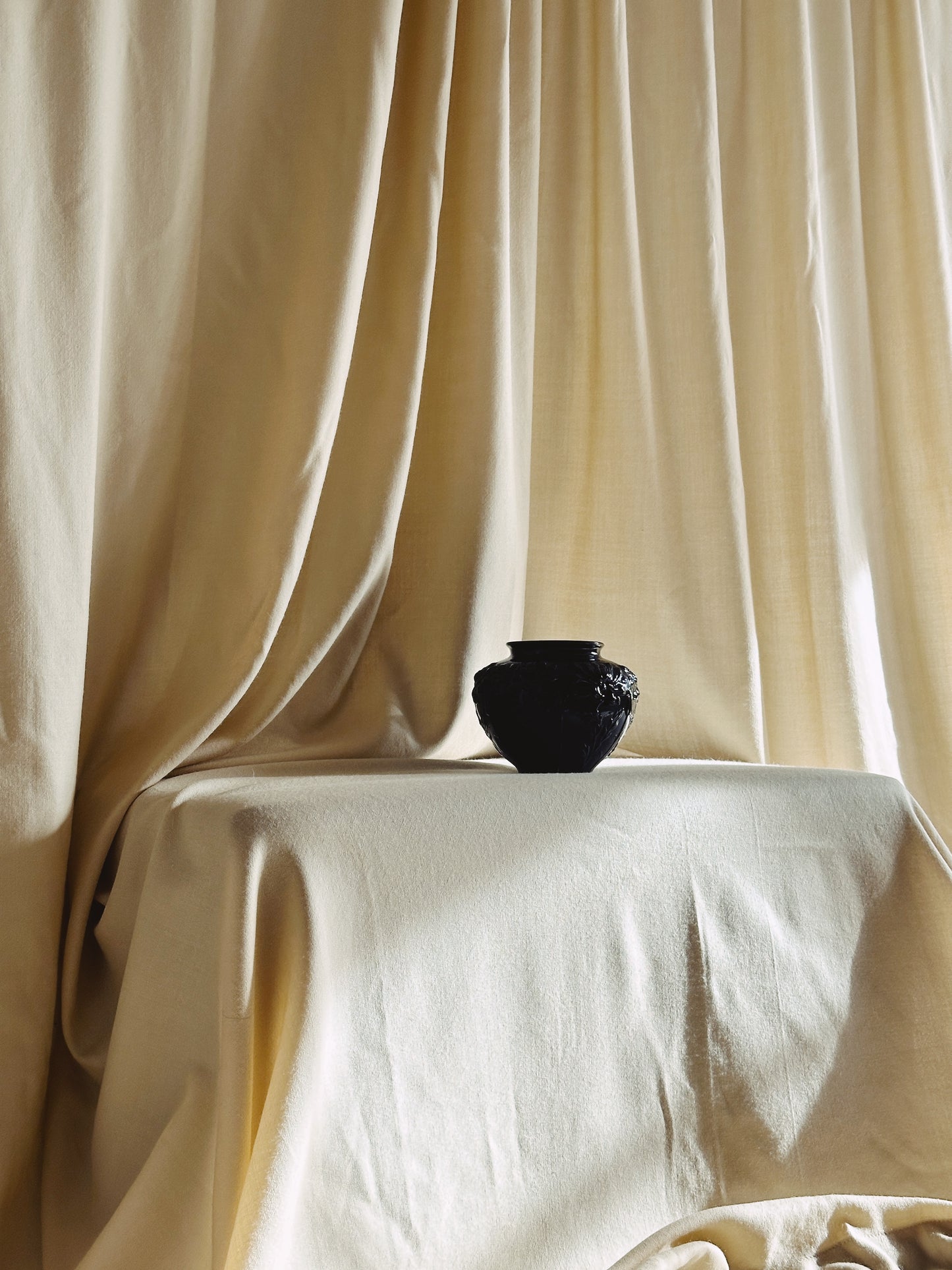 Onyx Glass Vase