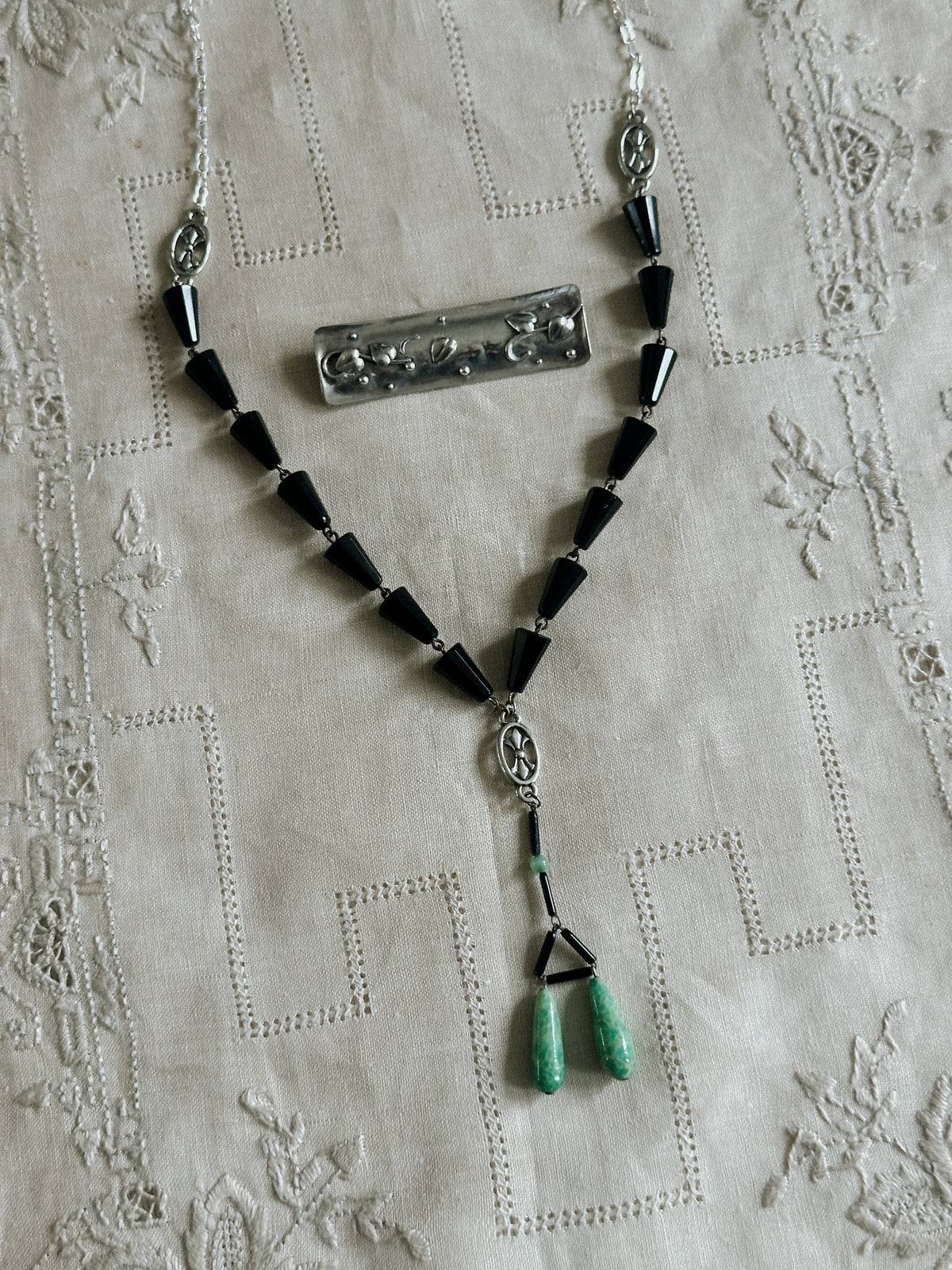 Glass Bead Pendant Necklace