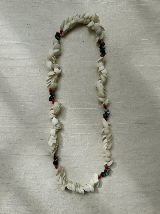 Natural Shell Necklace III 