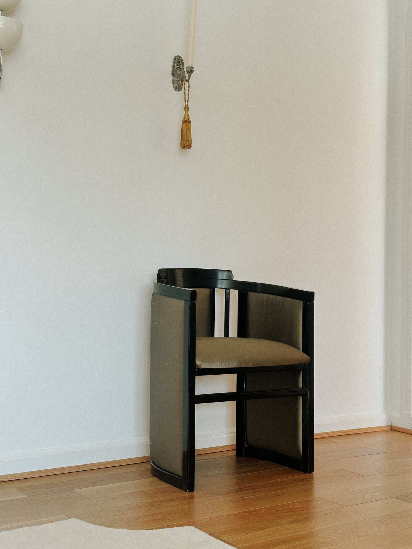 Deco Black Lacquer Chair