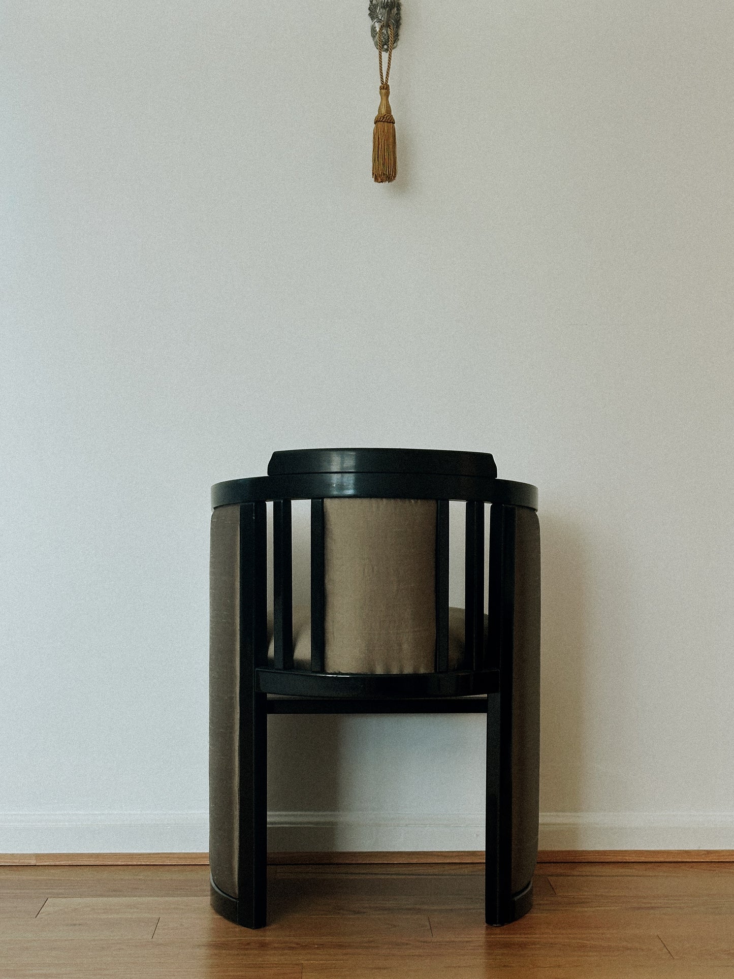 Deco Black Lacquer Chair