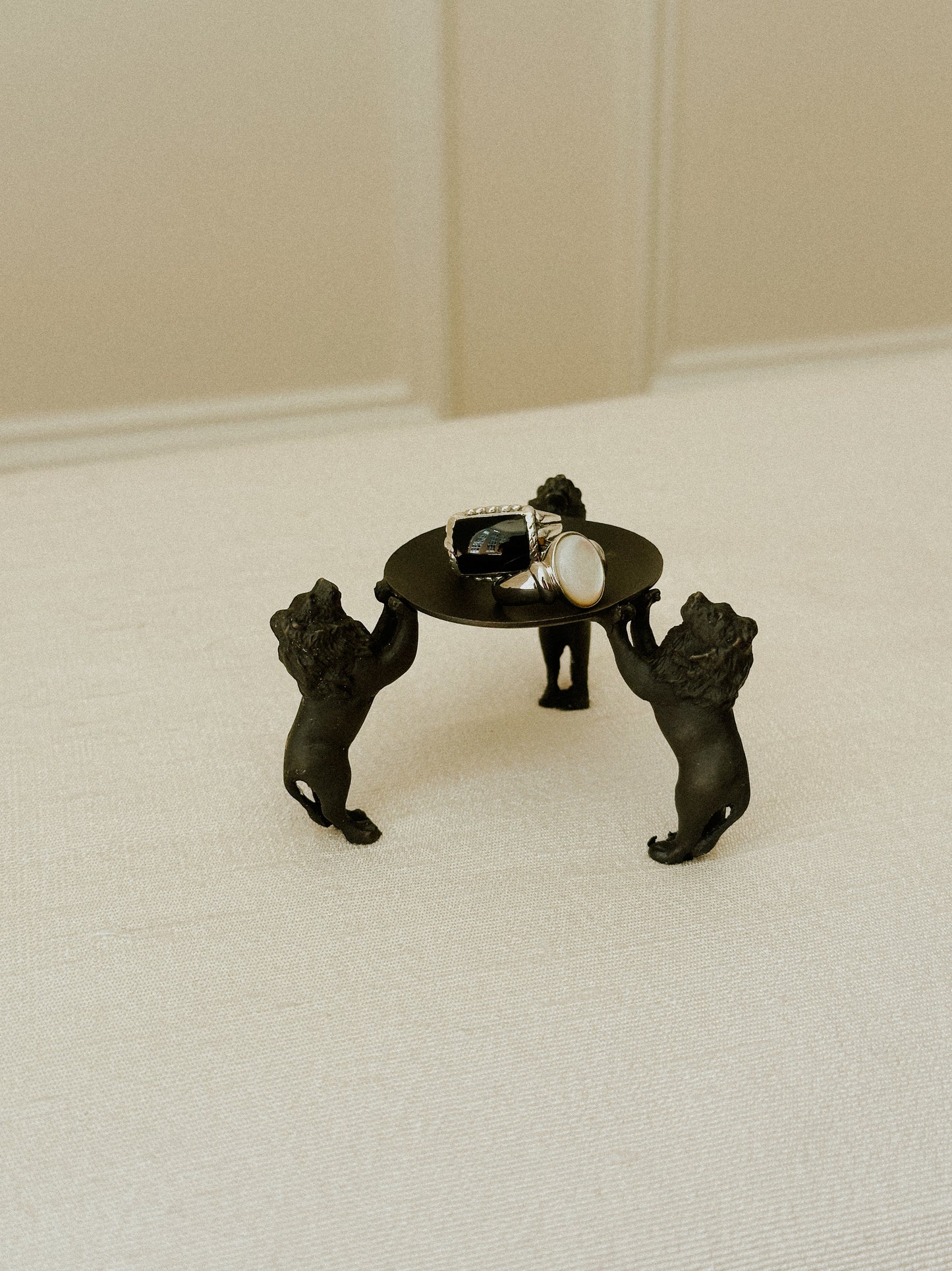 Iron Ring Holder