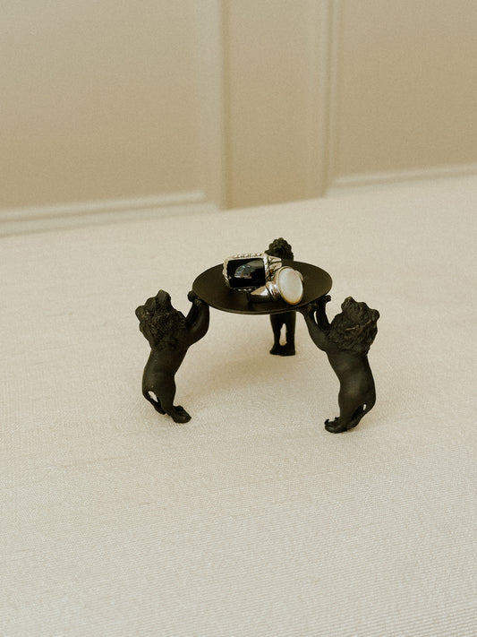 Iron Ring Holder